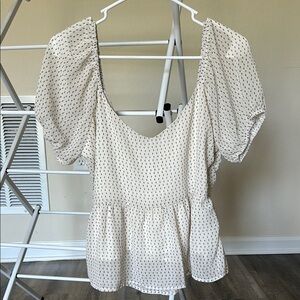 Elegant Cream Patterned Women's Top